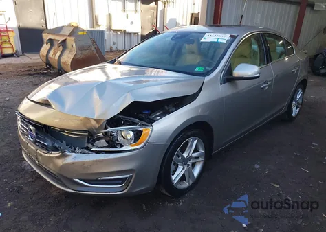 2015 Volvo S60 T5 Premier из США, поврежденный, VIN YV140MFK0F2336532